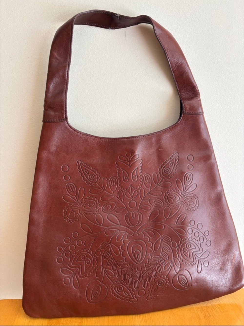 Women's Embossed Leather Shoulder Bag - Brown